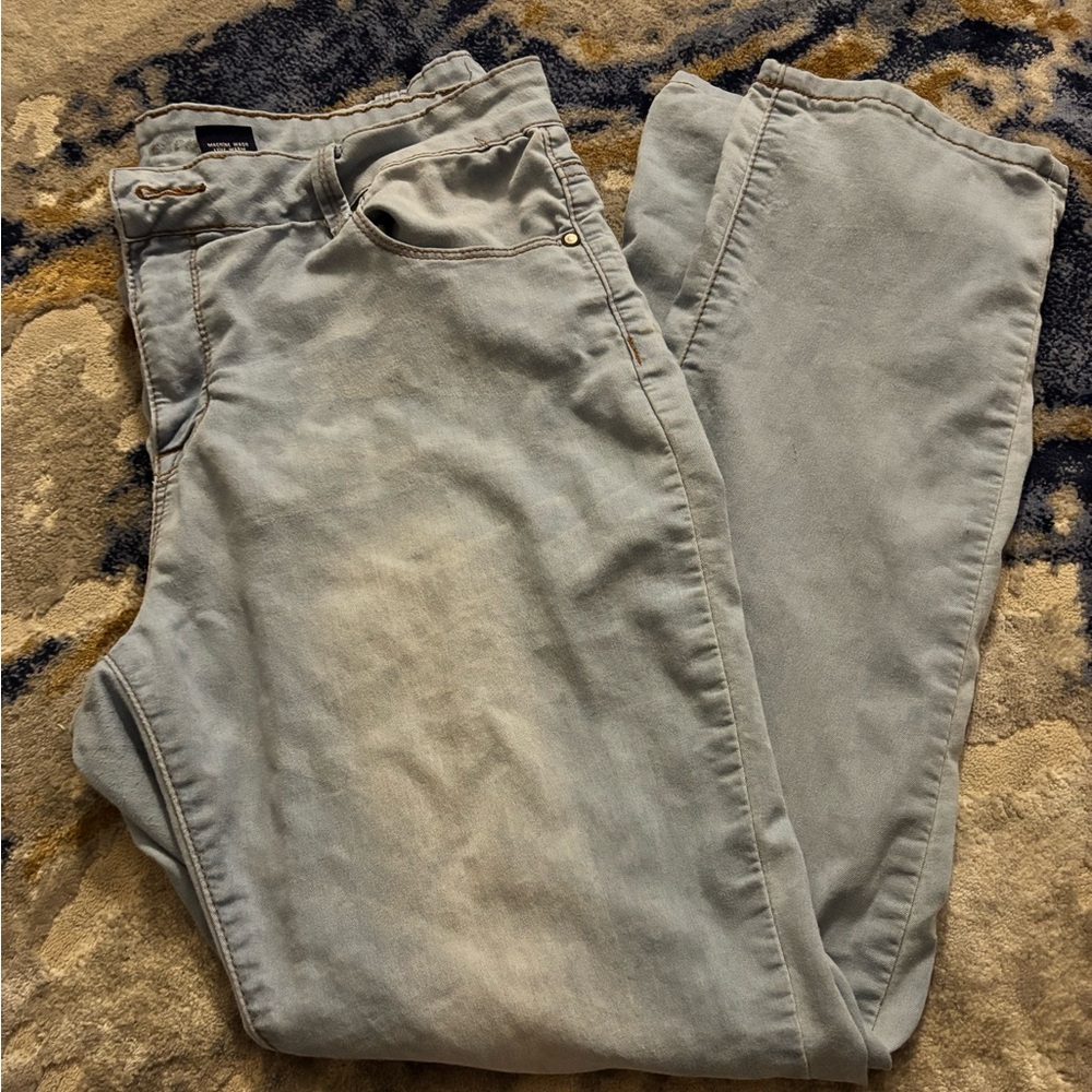 Women's Straight Leg Jeans - Light Gray